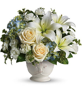 Beautiful Dreams by Teleflora